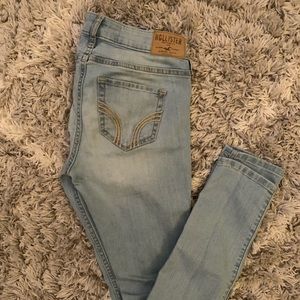 Hollister Super Skinny Jeans
